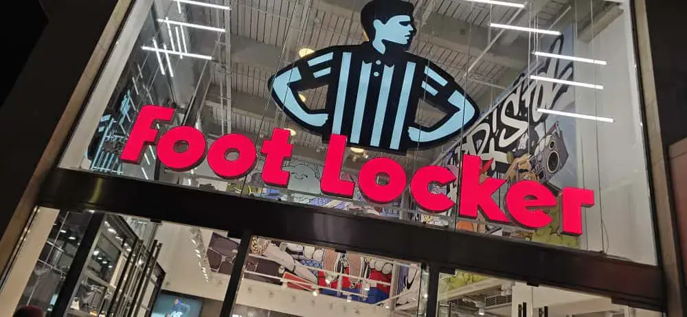 Footlocker, Bristol — <div class="projSlider-overlay">
              <span class="projSlider-tag">Footlocker, Bristol</span>
              <h3 class="projSlider-name">APG Door & Floor Spring Repair</h3>
