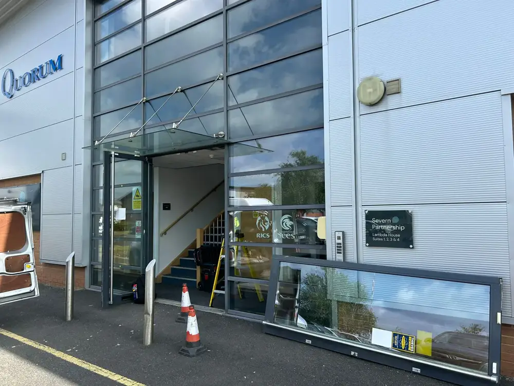 Telford, Shropshire — <div class="projSlider-overlay">
              <span class="projSlider-tag">Telford, Shropshire</span>
              <h3 class="projSlider-name">New Floor Spring</h3>