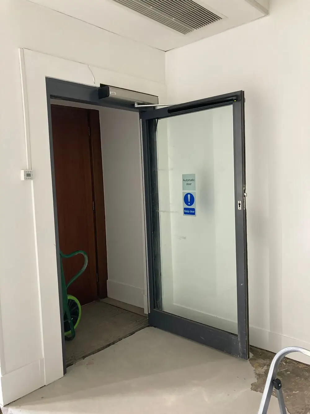 Droitwich, Worcestershire — <div class="projSlider-overlay">
              <span class="projSlider-tag">Droitwich, Worcestershire</span>
              <h3 class="projSlider-name">Auto Door Repair & Service</h3>